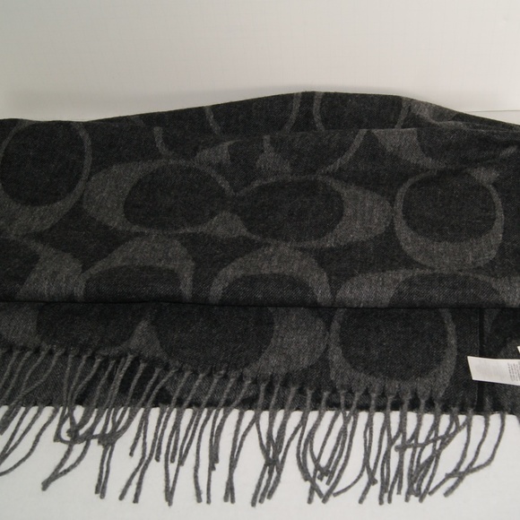 COACH SIGNATURE  C MUFFLER WOOL  SCARF - Picture 2 of 5